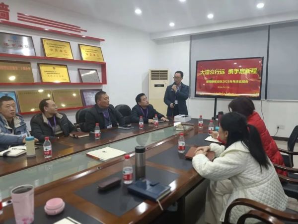 遠(yuǎn)程監(jiān)控,報警巡邏,清機加鈔,清分整點,憑證寄庫,頭寸箱寄庫,商鋪安保,智能家居 遠(yuǎn)程監(jiān)控,報警巡邏,清機加鈔,清分整點,憑證寄庫,頭寸箱寄庫,商鋪安保,智能家居